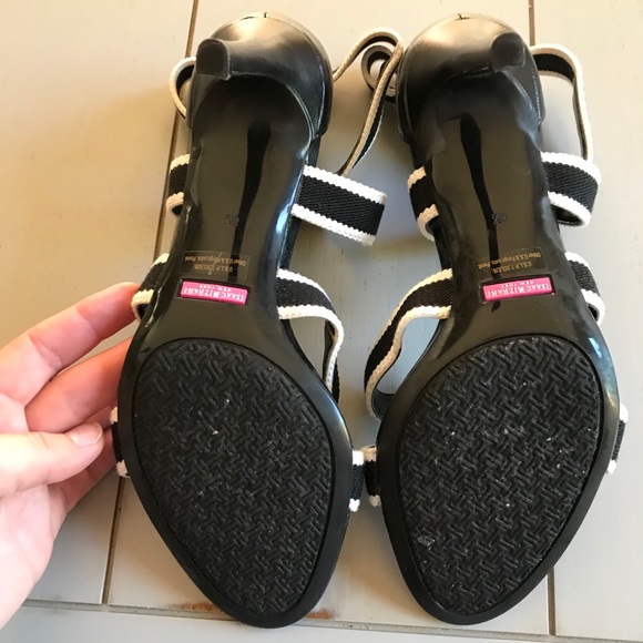 Celie Isaac Mizrahi black and white heels - Picture 5 of 5